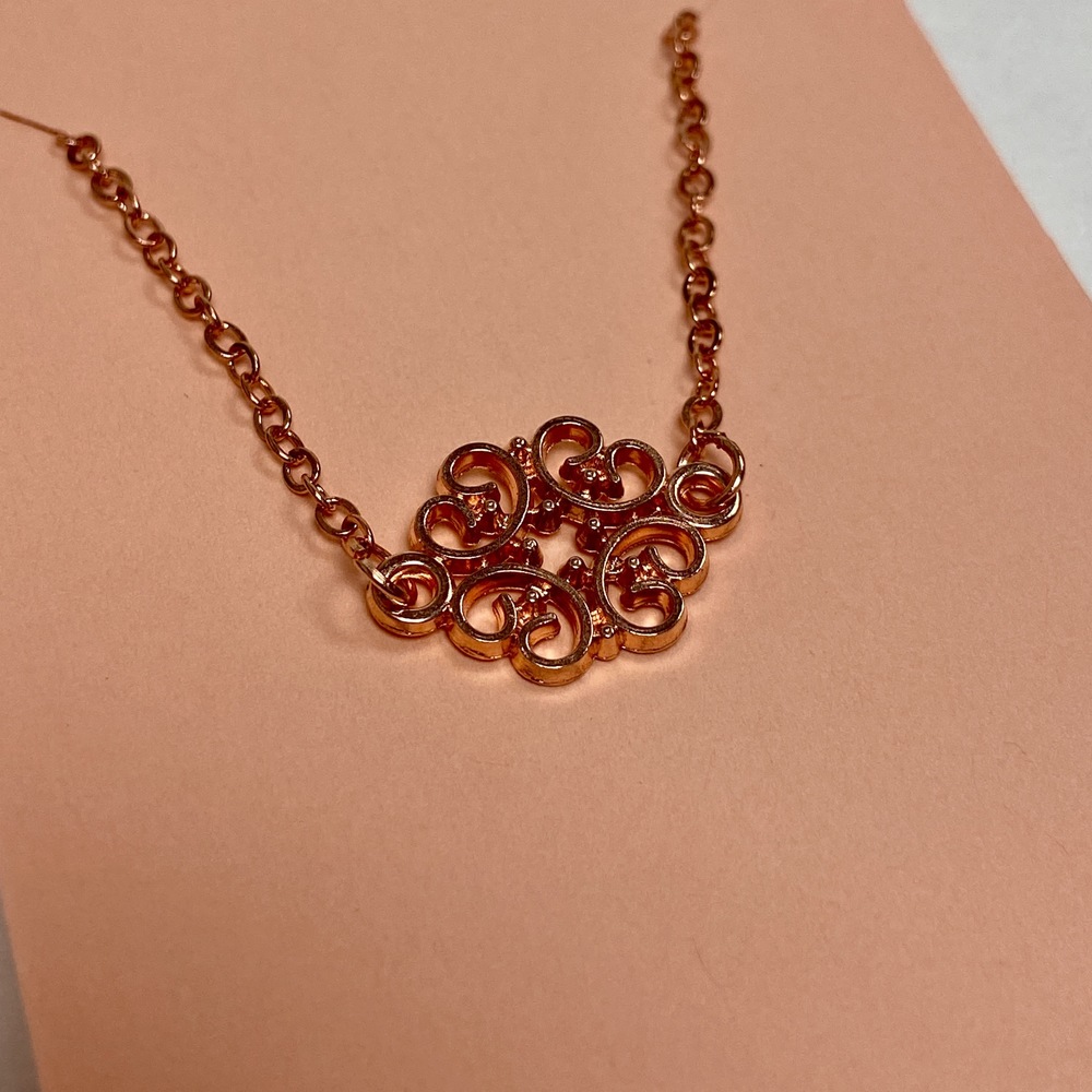 π¦ 10 for $10 π¦ Scroll Filigree Charm Necklace - Picture 2 of 3